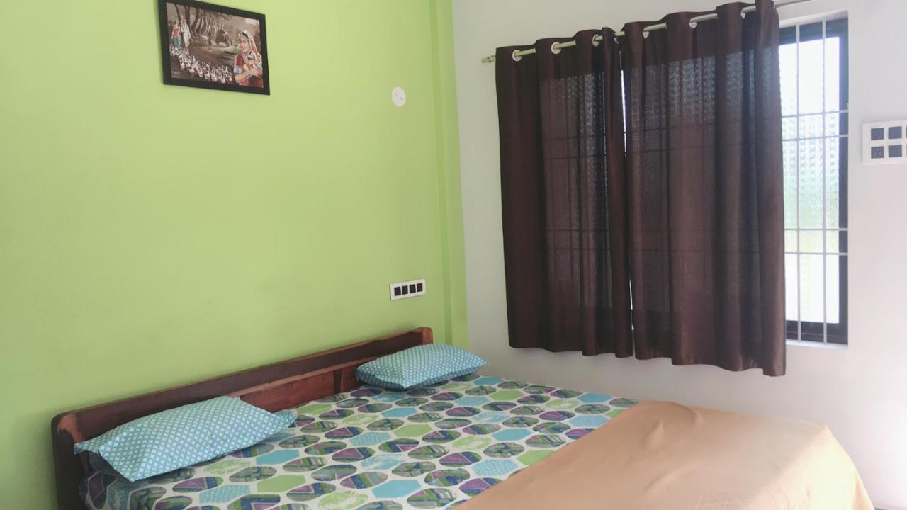 Hotel Durga 2*